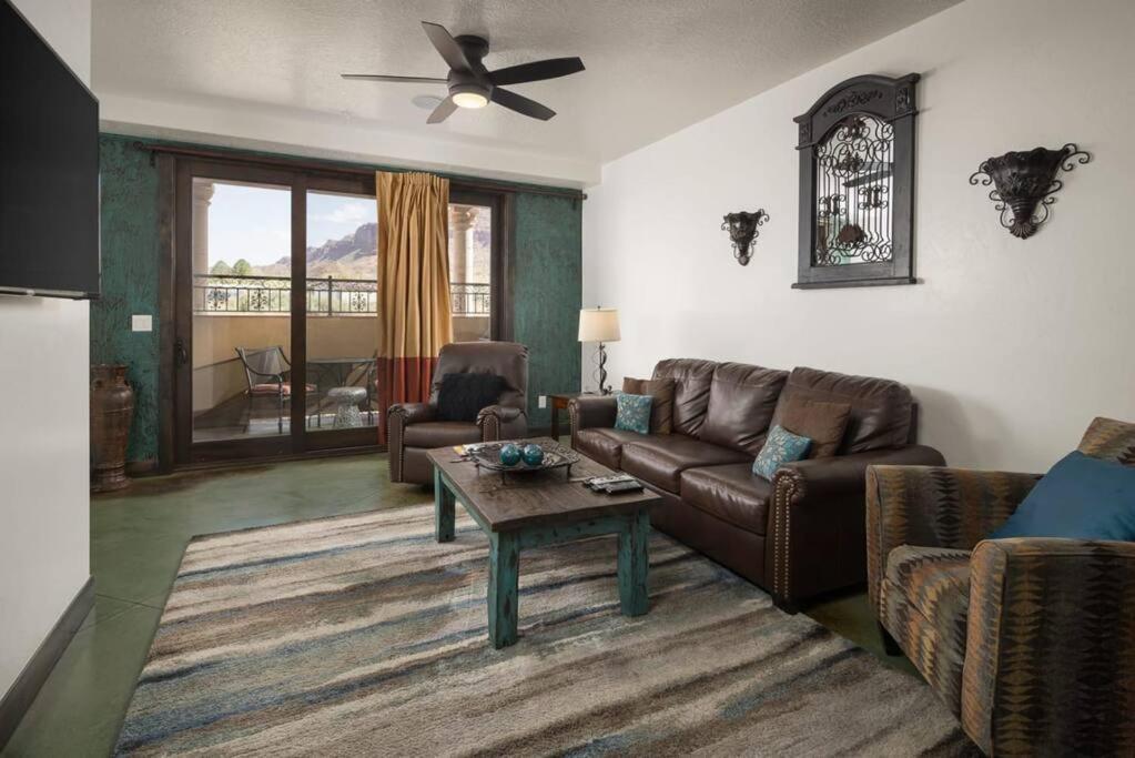 Luxury Downtown Rental 모아브 외부 사진