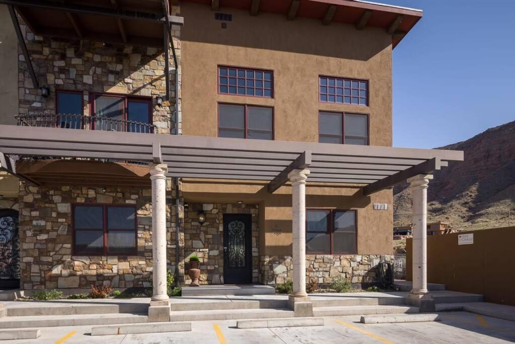 Luxury Downtown Rental 모아브 외부 사진